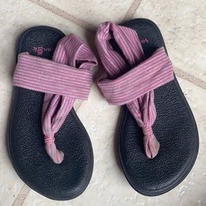 Toddler Girls Size 11 Sanuk Sandals DEAL 5 for $20